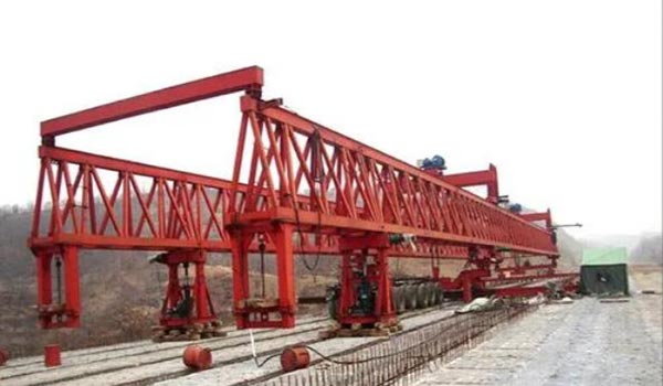 遼寧沈陽架橋機(jī)出租廠家導(dǎo)梁式架橋機(jī)主梁結(jié)構(gòu)